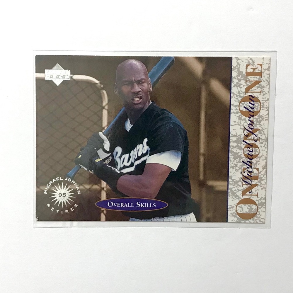 Michael Jordan Panini NBA Basketball Card Lot (3) - Picture 4 of 5